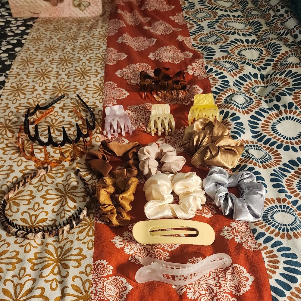 Assorted Hair Accessories Set